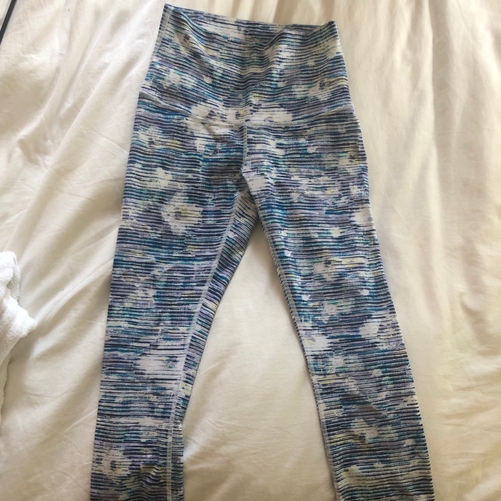 Lulu Wunder Under Cropped Leggings (High Waisted)
